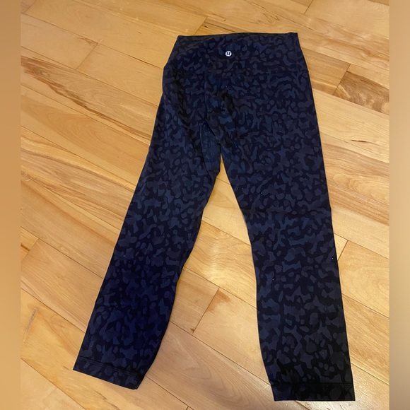 Lulu Lemon Leggings - Picture 2 of 3